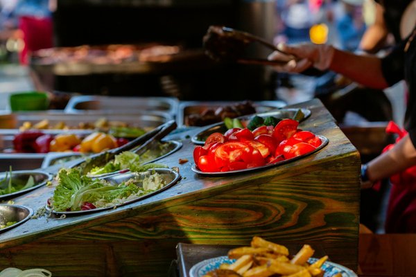 Les saveurs du plat typique au pays-bas : un voyage gourmand dans la cuisine néerlandaise